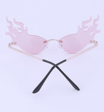 Load image into Gallery viewer, Tinted Flame Rimless Sunglasses
