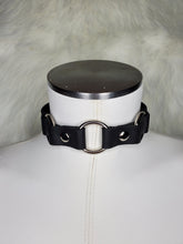 Load image into Gallery viewer, Quality Leather 3 Ring Choker
