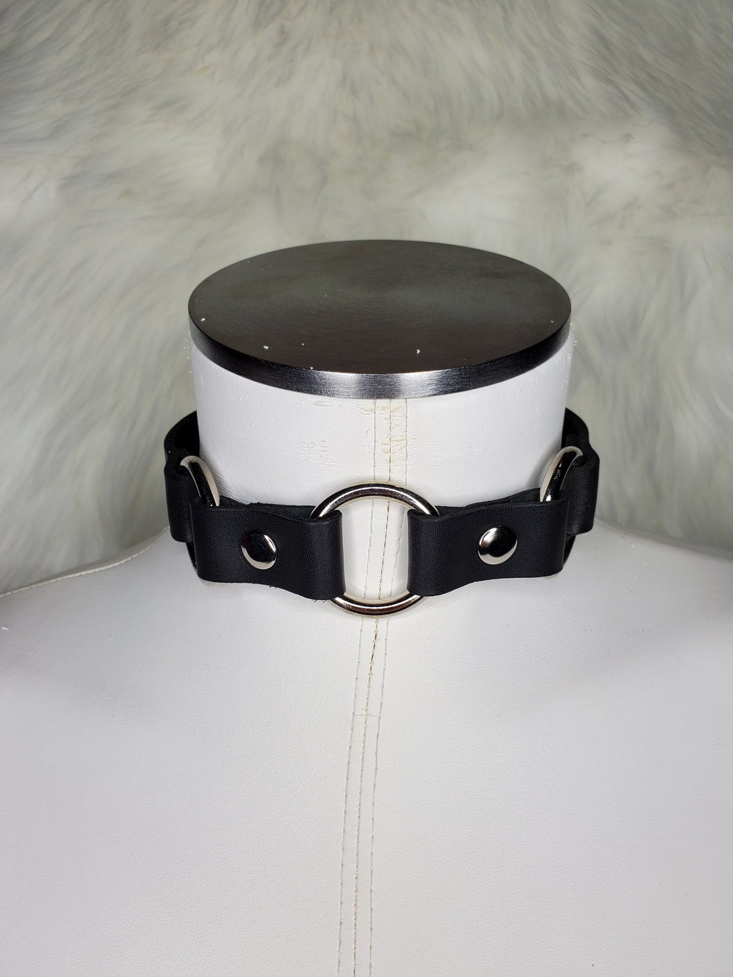 Quality Leather 3 Ring Choker